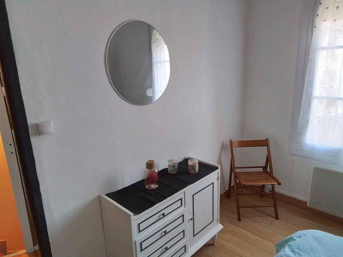 1er Etage Centre Bourg Apartment